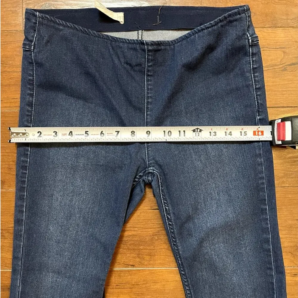 Free People Womens Pull On Flare Jeans Sz 28 Dark Wash MidRise Bell Bottom Denim - Picture 8 of 10